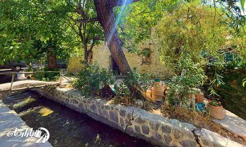چشمه زیبای مرزنگشت در فهرست جاهای دیدنی خوانسار