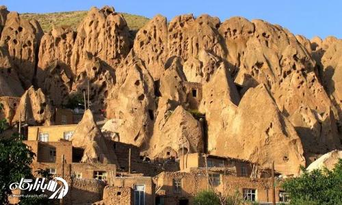 معماری خانه های روستای کندوان تبریز 