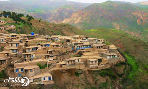 روستا پریان با دشت‌ها و چشم‌اندازهای طبیعی در بین روستاهای کرمانشاه